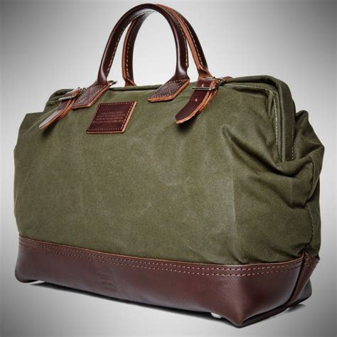best weekender bag for men